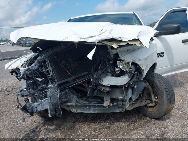 Продажа на аукционе авто 2018 Ram 1500 Express  4x2 5'7 Box, vin: 1C6RR6KGXJS259375, номер лота: 45774907