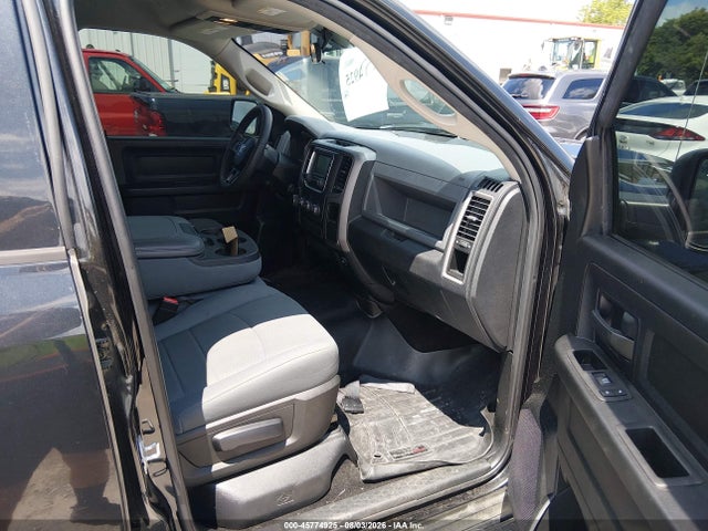 2018 Ram 1500 Tradesman  4x4 5'7 Box მანქანა იყიდება აუქციონზე, vin: 1C6RR7KG0JS106168, აუქციონის ნომერი: 45774925