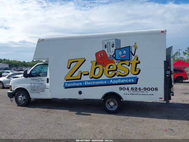 45774943 :رقم المزاد ، 1GB0GSFP9J1331560 vin ، 2018 Chevrolet Express Cutaway Work Van مزاد بيع