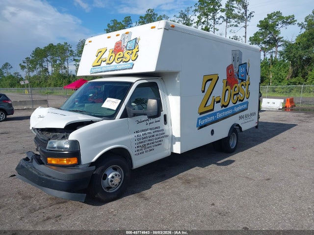 45774943 :رقم المزاد ، 1GB0GSFP9J1331560 vin ، 2018 Chevrolet Express Cutaway Work Van مزاد بيع