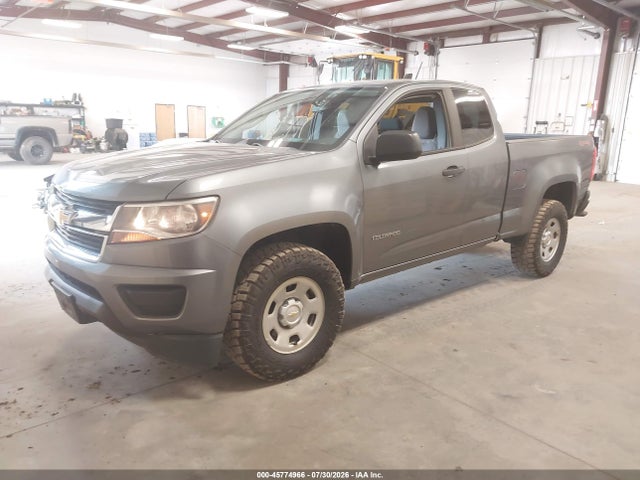 Chevrolet Colorado Wt 2018 1GCHTBEA3J1252327 Image 2