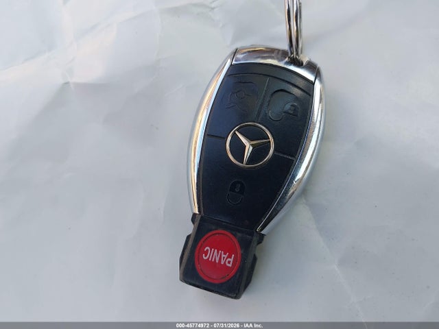 45774972 :رقم المزاد ، WDDGF81X38F056102 vin ، 2008 Mercedes-benz C 300 مزاد بيع