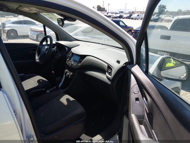 Chevrolet TRAX LS 2017 3GNCJKSB1HL267982 Image 5
