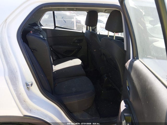 Chevrolet TRAX LS 2017 3GNCJKSB1HL267982 Image 8