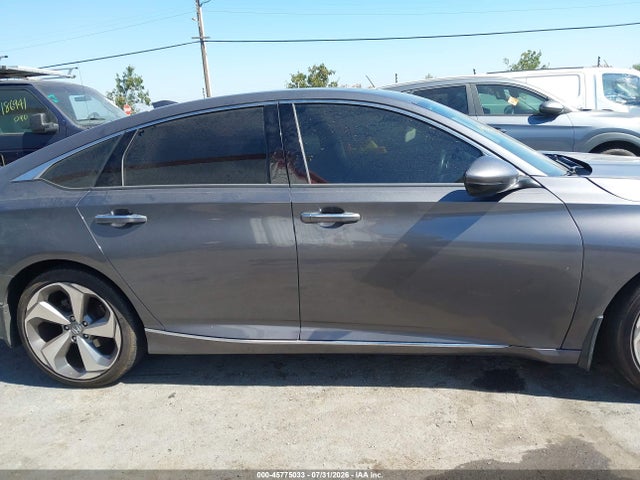 Honda Accord Touring 2018 1HGCV1F91JA079511 Image 13