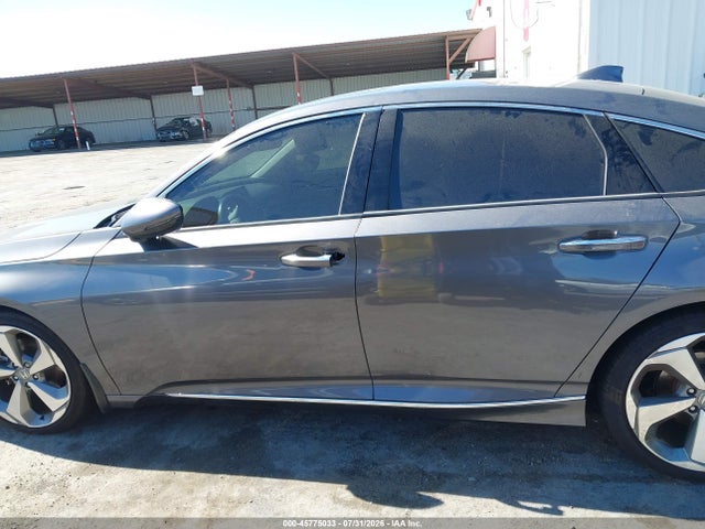 Honda Accord Touring 2018 1HGCV1F91JA079511 Image 14