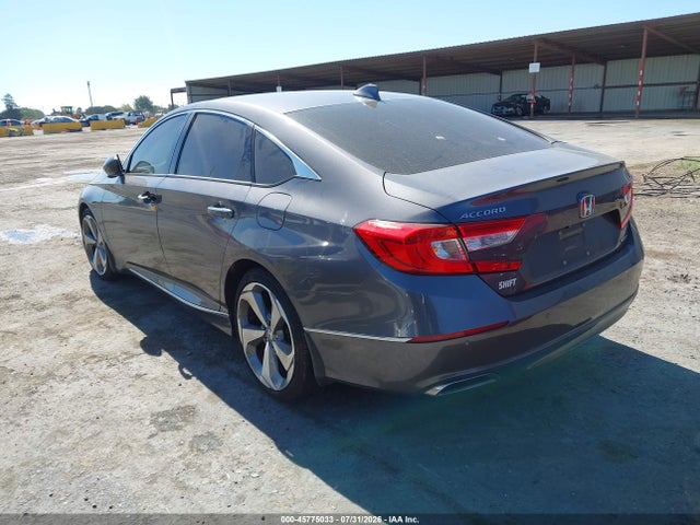 Honda Accord Touring 2018 1HGCV1F91JA079511 Image 3