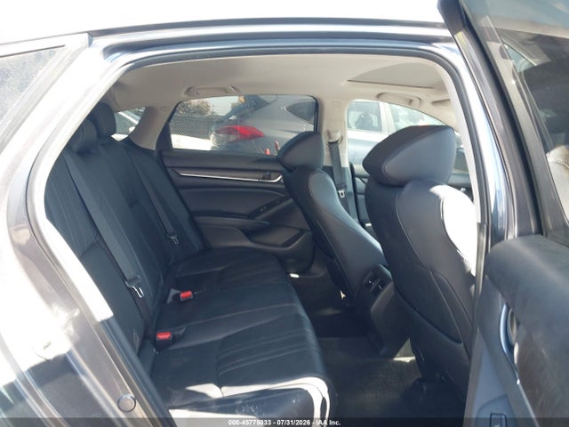 Honda Accord Touring 2018 1HGCV1F91JA079511 Image 8