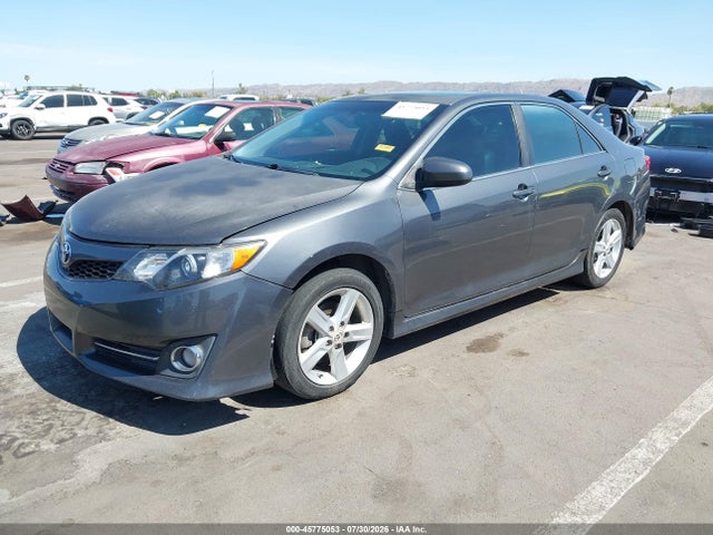 45775053 :رقم المزاد ، 4T1BF1FK9CU580704 vin ، 2012 Toyota Camry Se مزاد بيع