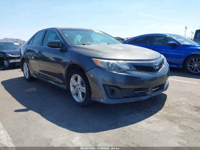 45775053 :رقم المزاد ، 4T1BF1FK9CU580704 vin ، 2012 Toyota Camry Se مزاد بيع