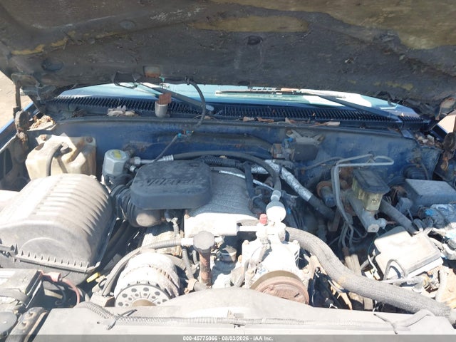 Продаж на аукціоні авто 2000 Chevrolet K2500, vin: 1GCGK24J9YR166659, номер лоту: 45775066