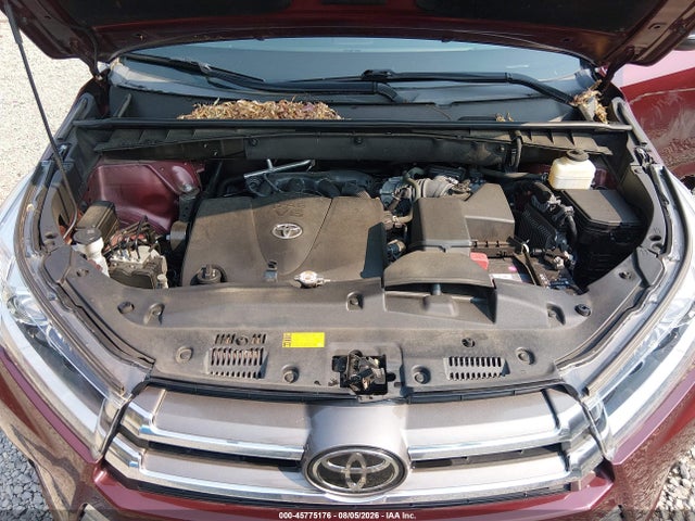 Продажа на аукционе авто 2018 Toyota Highlander Limited Platinum, vin: 5TDDZRFHXJS811294, номер лота: 45775176