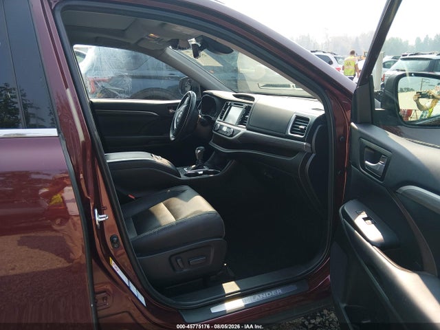 Продажа на аукционе авто 2018 Toyota Highlander Limited Platinum, vin: 5TDDZRFHXJS811294, номер лота: 45775176