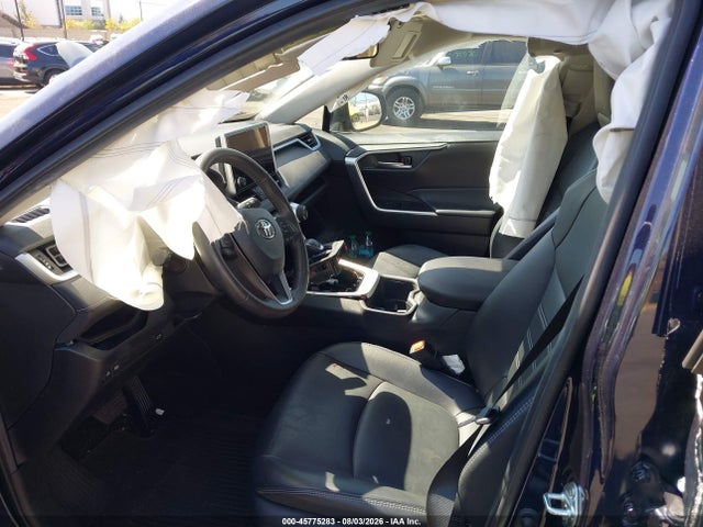 2T3C1RFV8RW332035 Toyota Rav4 Xle Premium