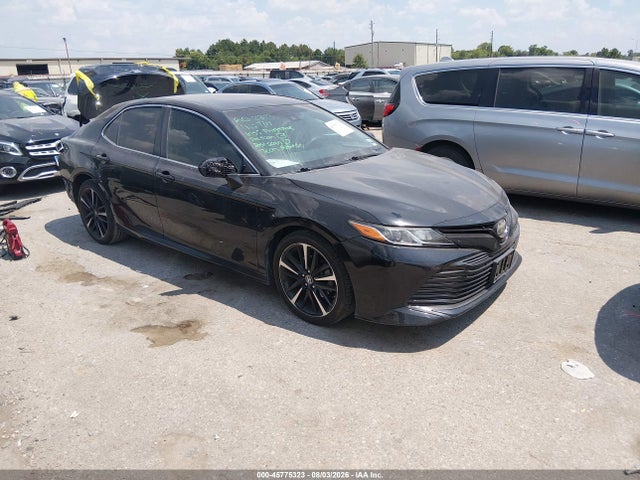 Auction sale of the 2018 Toyota Camry Le, vin: 4T1B11HKXJU580770, lot number: 45775323