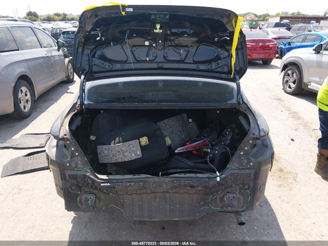 45775323 :رقم المزاد ، 4T1B11HKXJU580770 vin ، 2018 Toyota Camry Le مزاد بيع