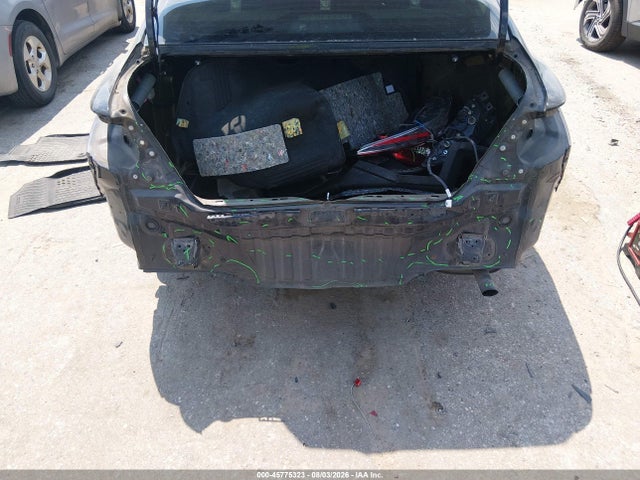 45775323 :رقم المزاد ، 4T1B11HKXJU580770 vin ، 2018 Toyota Camry Le مزاد بيع