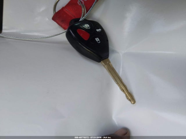 45775372 :رقم المزاد ، 2T1BU4EE6DC953235 vin ، 2013 Toyota Corolla Le مزاد بيع