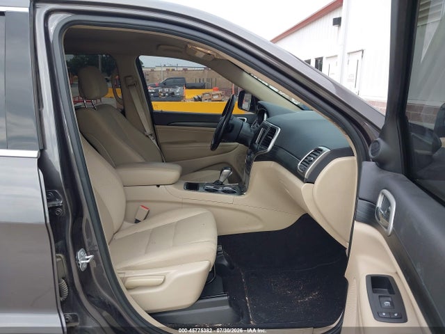 1C4RJEAG7LC409743 Jeep Grand Cherokee Laredo E 4x2