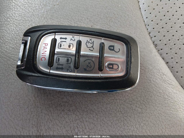 Aukcja sprzedaży 2017 Chrysler Pacifica Touring-l Plus, vin: 2C4RC1EG4HR832484, numer aukcji: 45775390