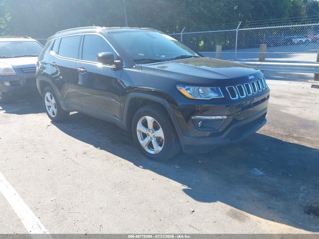 2017 Jeep New Compass Latitude 4x4 მანქანა იყიდება აუქციონზე, vin: 3C4NJDBBXHT607207, აუქციონის ნომერი: 45775394
