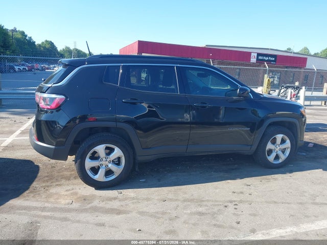 Продажа на аукционе авто 2017 Jeep New Compass Latitude 4x4, vin: 3C4NJDBBXHT607207, номер лота: 45775394