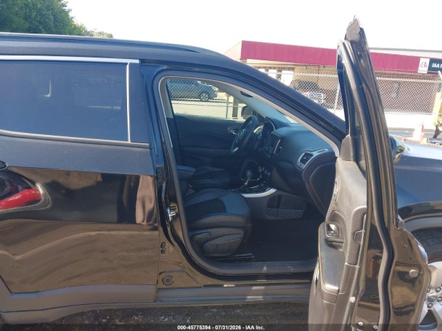 Продажа на аукционе авто 2017 Jeep New Compass Latitude 4x4, vin: 3C4NJDBBXHT607207, номер лота: 45775394