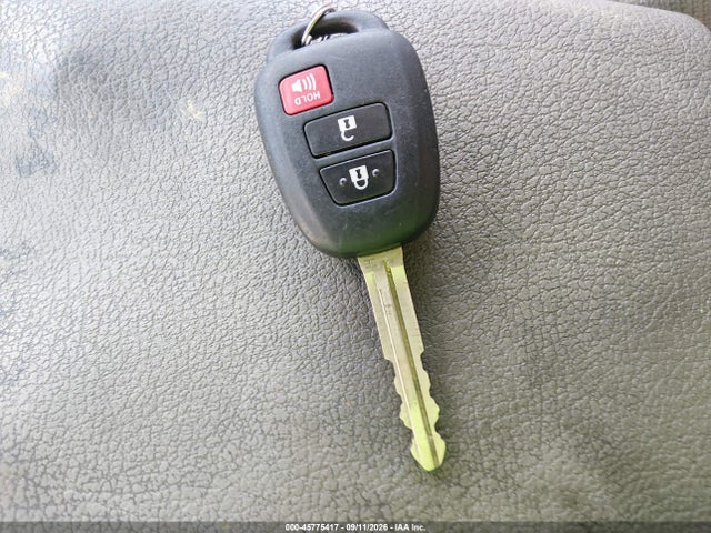 45775417 :رقم المزاد ، 2T3ZFREV0HW357278 vin ، 2017 Toyota Rav4 Le مزاد بيع