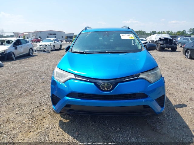 45775417 :رقم المزاد ، 2T3ZFREV0HW357278 vin ، 2017 Toyota Rav4 Le مزاد بيع