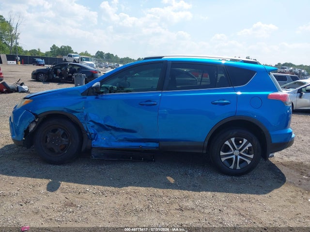45775417 :رقم المزاد ، 2T3ZFREV0HW357278 vin ، 2017 Toyota Rav4 Le مزاد بيع