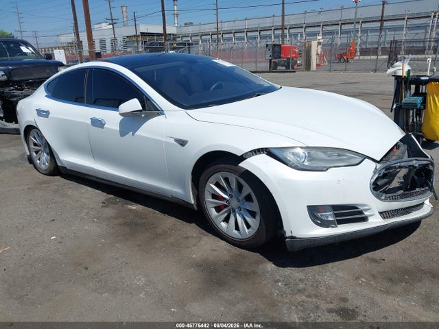 Tesla Model S P85 2014 5YJSA1H18EFP35083 main image
