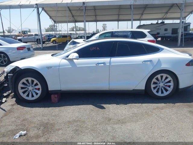 Tesla Model S P85 2014 5YJSA1H18EFP35083 Image 14