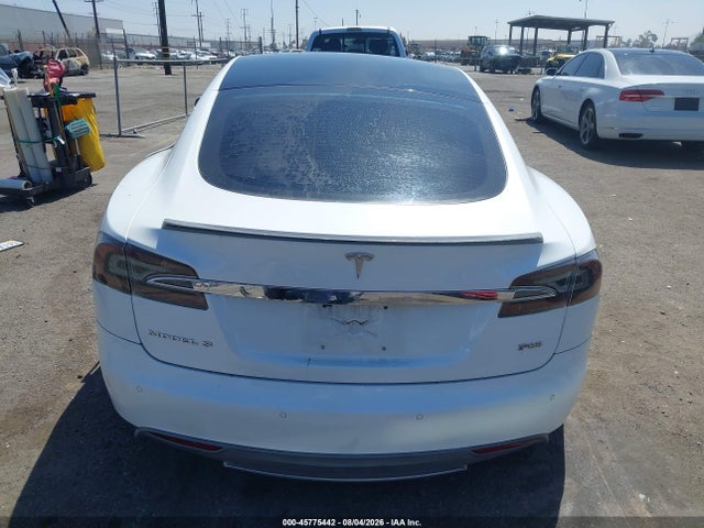 Tesla Model S P85 2014 5YJSA1H18EFP35083 Image 16