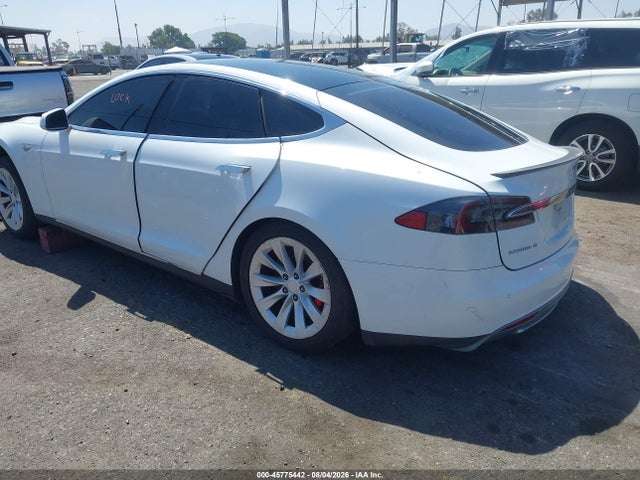 Tesla Model S P85 2014 5YJSA1H18EFP35083 Image 3