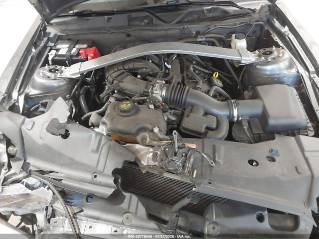 Продаж на аукціоні авто 2014 Ford Mustang V6 Premium, vin: 1ZVBP8EM7E5314704, номер лоту: 45775445