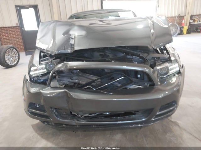Продаж на аукціоні авто 2014 Ford Mustang V6 Premium, vin: 1ZVBP8EM7E5314704, номер лоту: 45775445