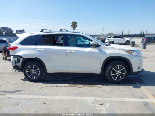 Toyota Highlander Xle 2017 5TDJZRFH8HS431352 Image 14