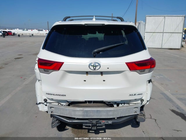 Toyota Highlander Xle 2017 5TDJZRFH8HS431352 Image 17