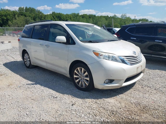 45775498 :رقم المزاد ، 5TDYK3DC8ES425313 vin ، 2014 Toyota Sienna Limited V6 7 Passenger مزاد بيع