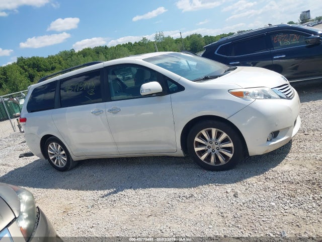 45775498 :رقم المزاد ، 5TDYK3DC8ES425313 vin ، 2014 Toyota Sienna Limited V6 7 Passenger مزاد بيع