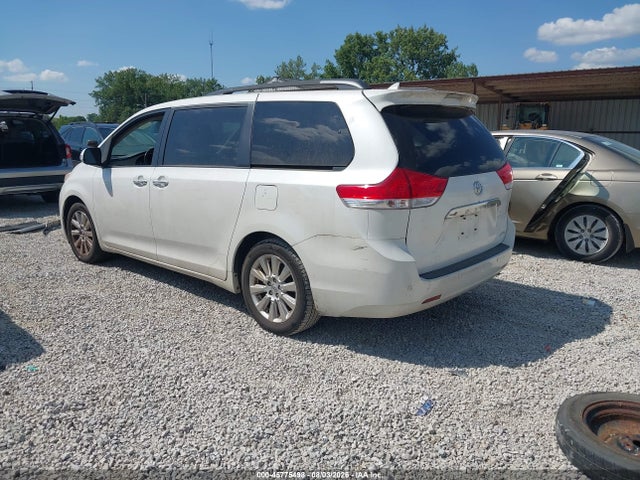 45775498 :رقم المزاد ، 5TDYK3DC8ES425313 vin ، 2014 Toyota Sienna Limited V6 7 Passenger مزاد بيع