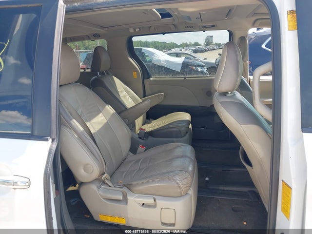 45775498 :رقم المزاد ، 5TDYK3DC8ES425313 vin ، 2014 Toyota Sienna Limited V6 7 Passenger مزاد بيع