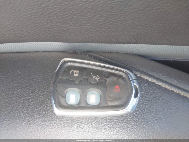 45775518 :رقم المزاد ، 1GYFZDR49KF115784 vin ، 2019 Cadillac Xt4 Premium Luxury مزاد بيع
