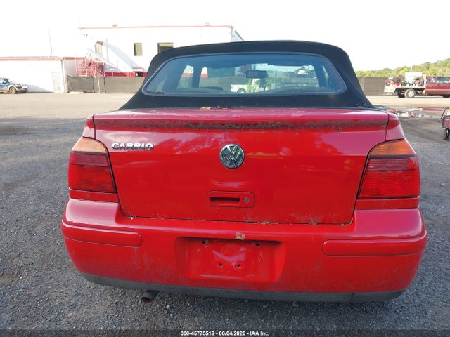 45775519 :رقم المزاد ، 3VWDC21V21M807260 vin ، 2001 Volkswagen Cabrio Glx مزاد بيع