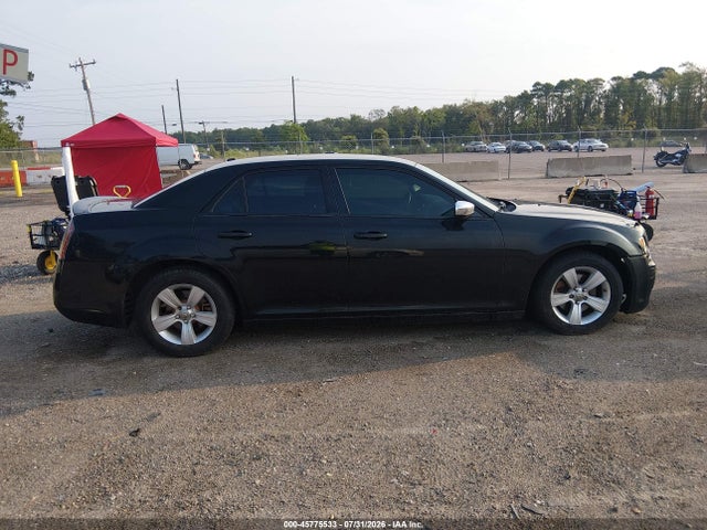 Aukcja sprzedaży 2014 Chrysler 300 300s, vin: 2C3CCABG9EH250803, numer aukcji: 45775533
