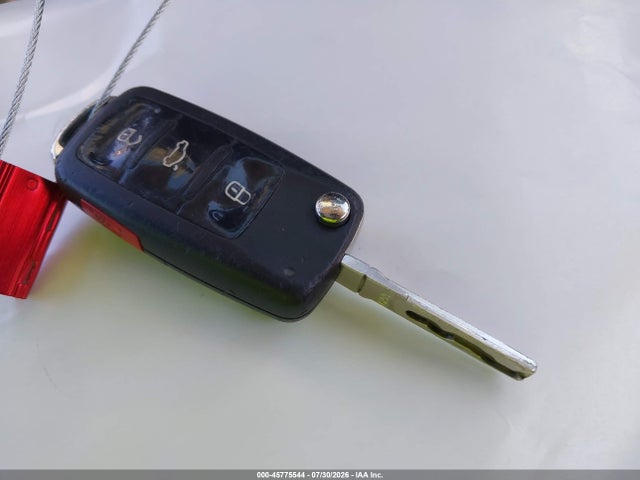 WVGBV7AXXFW514762 Volkswagen TIGUAN S