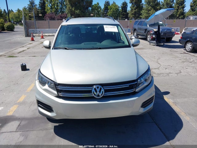 WVGBV7AXXFW514762 Volkswagen TIGUAN S