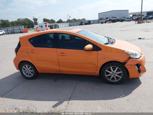 2016 Toyota Prius C Four მანქანა იყიდება აუქციონზე, vin: JTDKDTB3XG1130037, აუქციონის ნომერი: 45775549