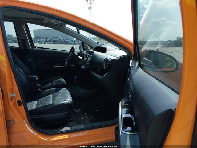 2016 Toyota Prius C Four მანქანა იყიდება აუქციონზე, vin: JTDKDTB3XG1130037, აუქციონის ნომერი: 45775549
