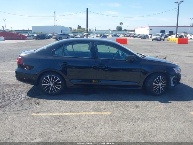 3VWD17AJ9GM377302 Volkswagen Jetta 1.8t Sport